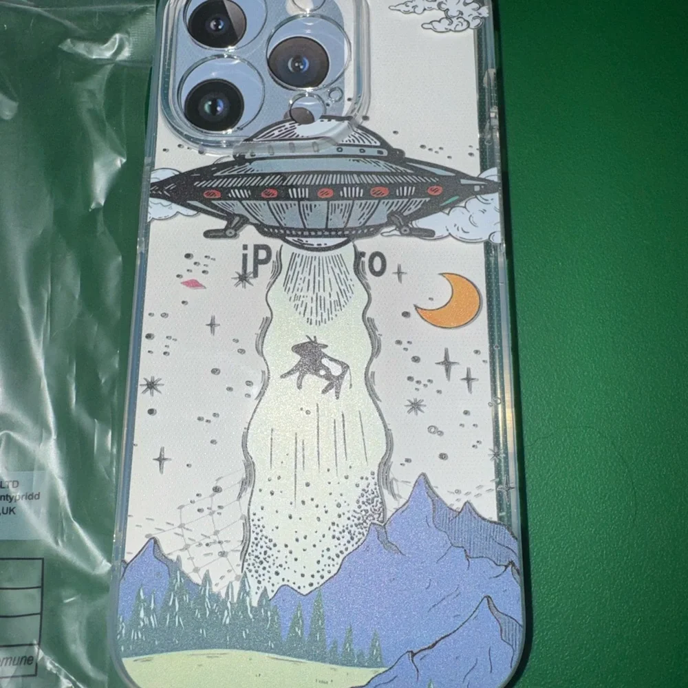 UFO IPhone 15 Pro Phone Case